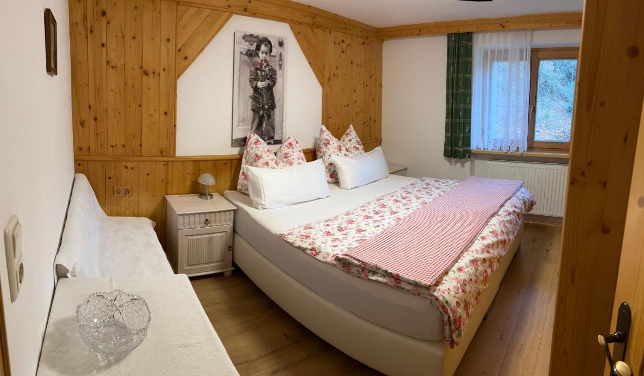 Haus Waldrand Leilighet Oberndorf in Tirol Eksteriør bilde